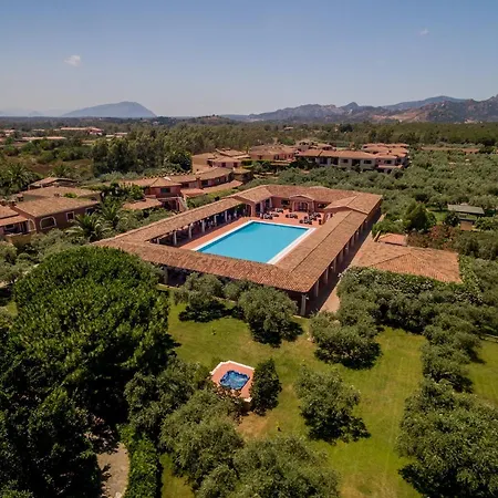 I Giardini Di Cala Ginepro 卡拉·利贝罗托