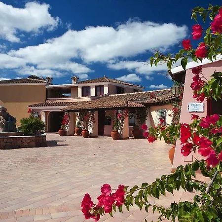 I Giardini Di Cala Ginepro Hotel