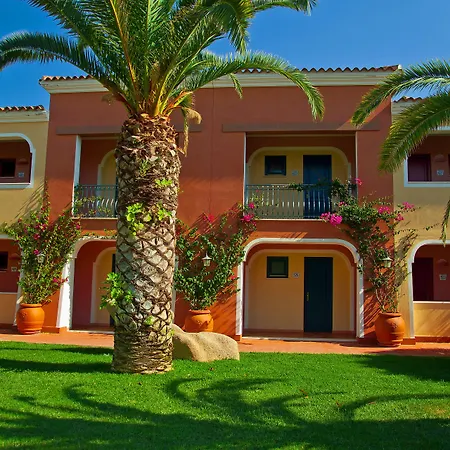 Hotel I Giardini Di Cala Ginepro 4*