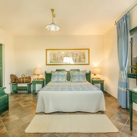 I Giardini Di Cala Ginepro Hotel 4*