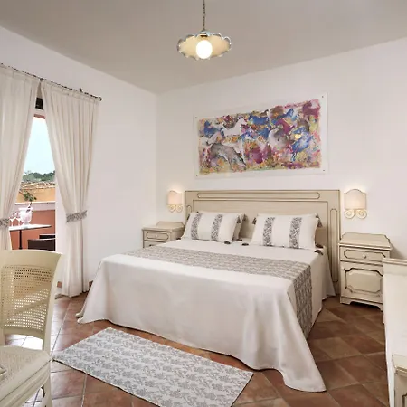 酒店 I Giardini Di Cala Ginepro 4*
